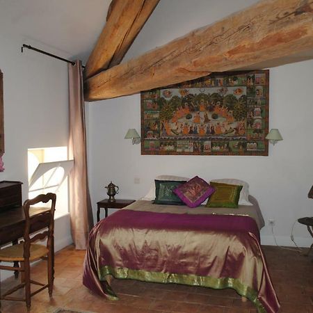 Les Routes Du Monde Bed & Breakfast Saint-Geniès-de-Comolas Dış mekan fotoğraf